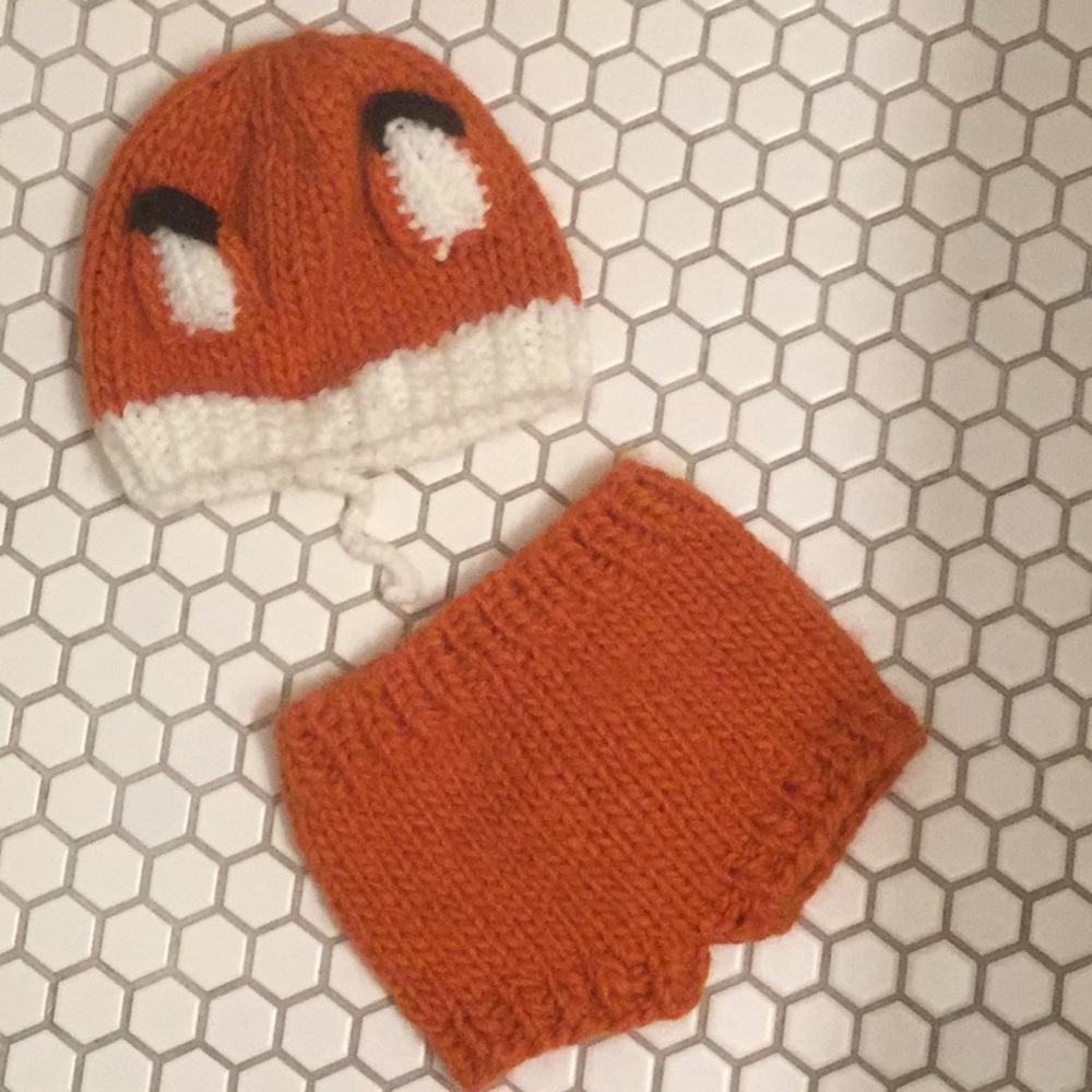 Diaper cover with beanie 0-3 mo
